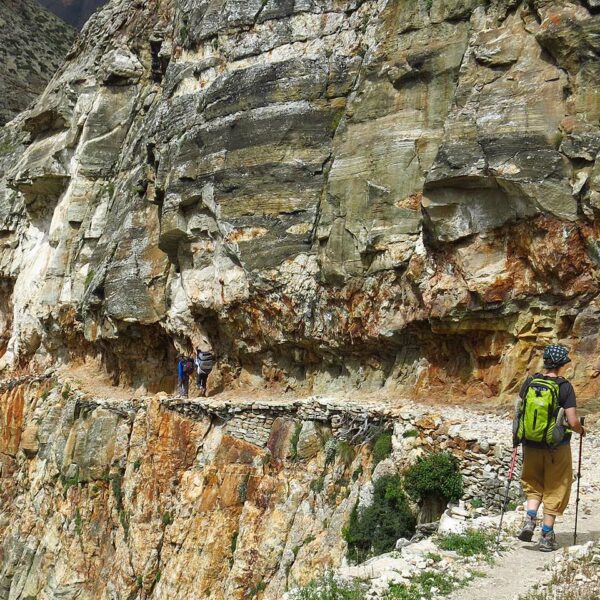 Exposed trail between Kyang and Phu on the Nar Phu trek